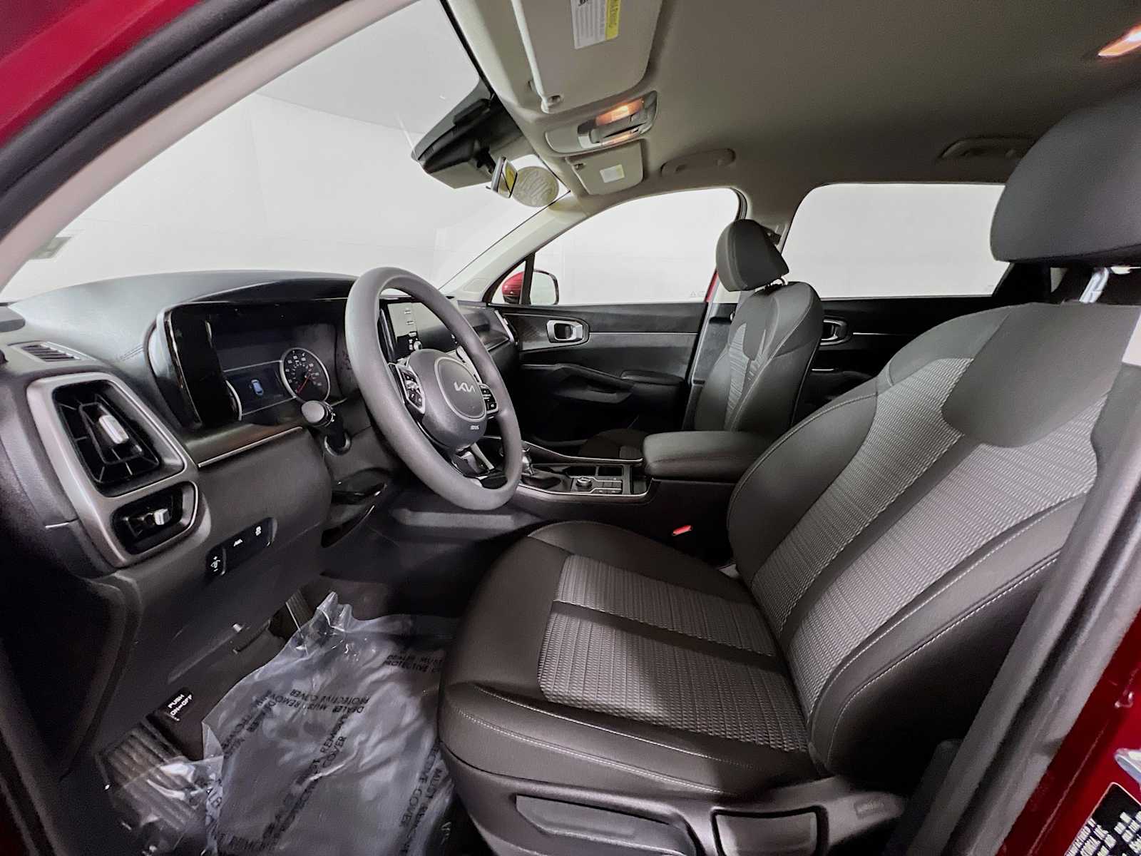 2022 Kia Sorento LX - Photo 20