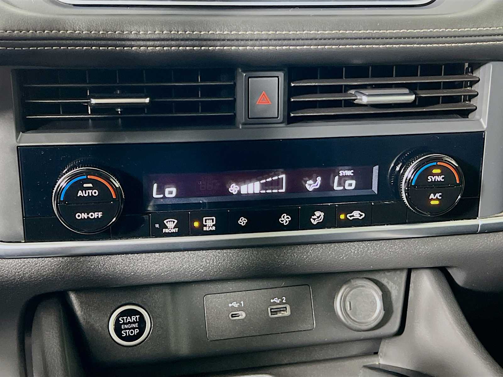 2023 Nissan Rogue SV - Photo 15