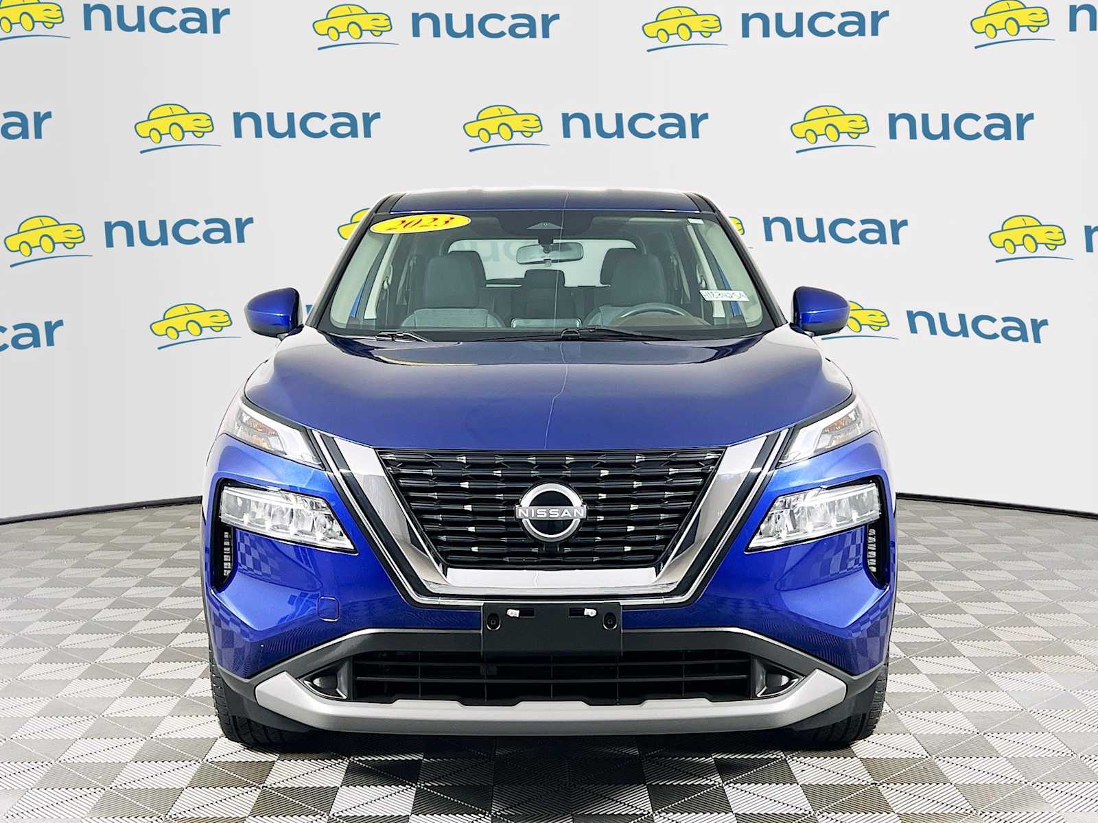 2023 Nissan Rogue SV - Photo 2