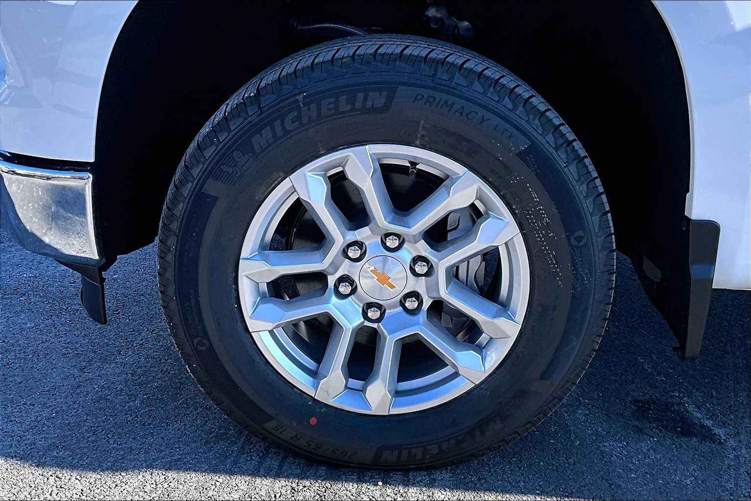 2025 Chevrolet Silverado 1500 LT - Photo 8