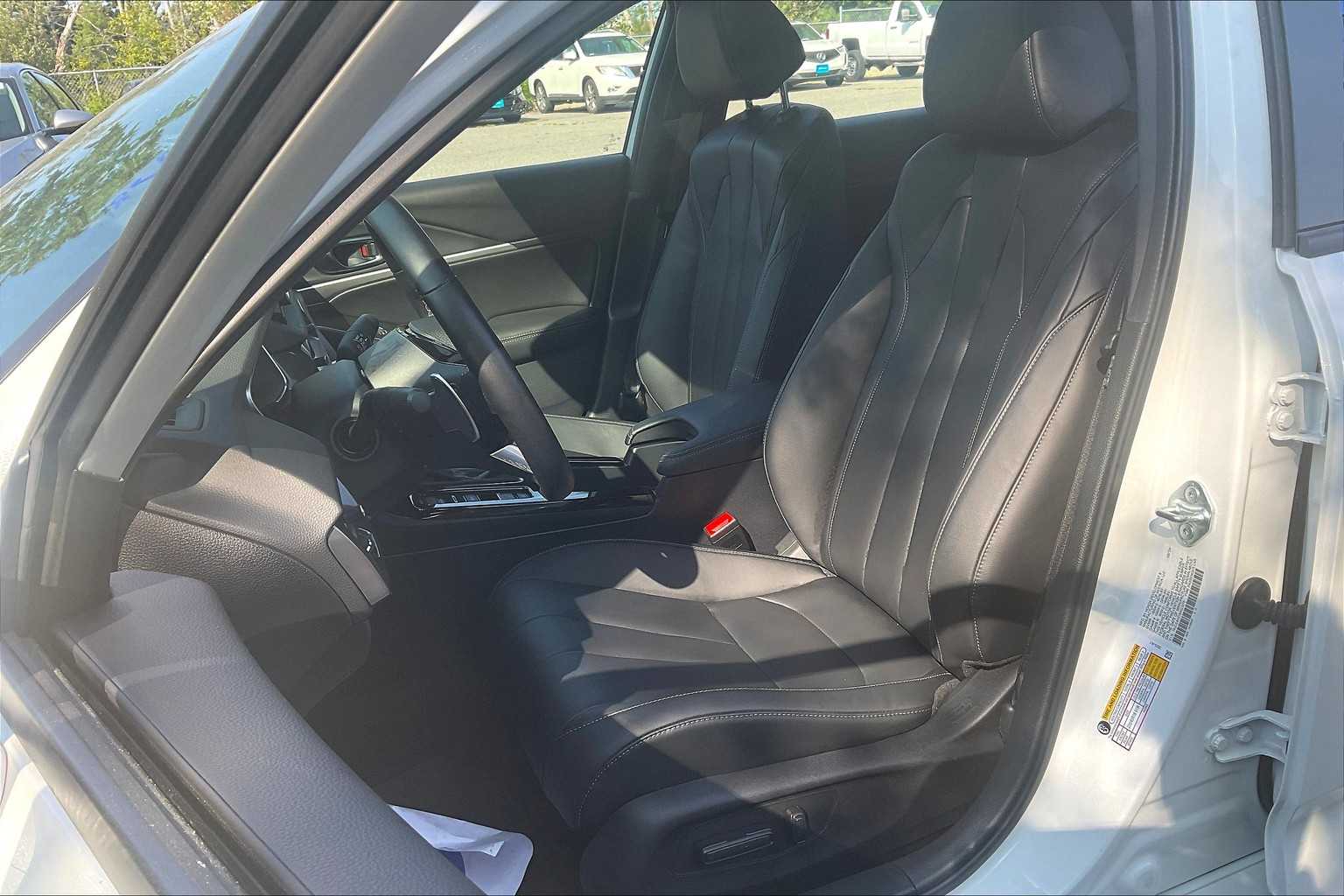 2025 Acura Integra w/A-Spec Package - Photo 10