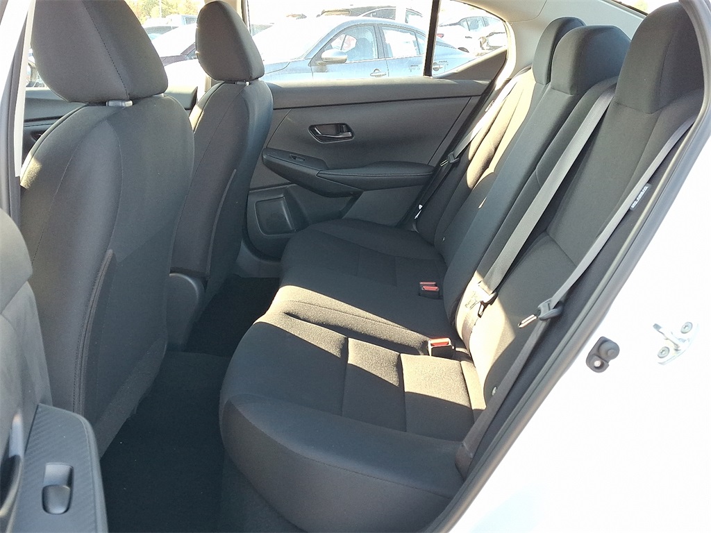 2025 Nissan Sentra S - Photo 6