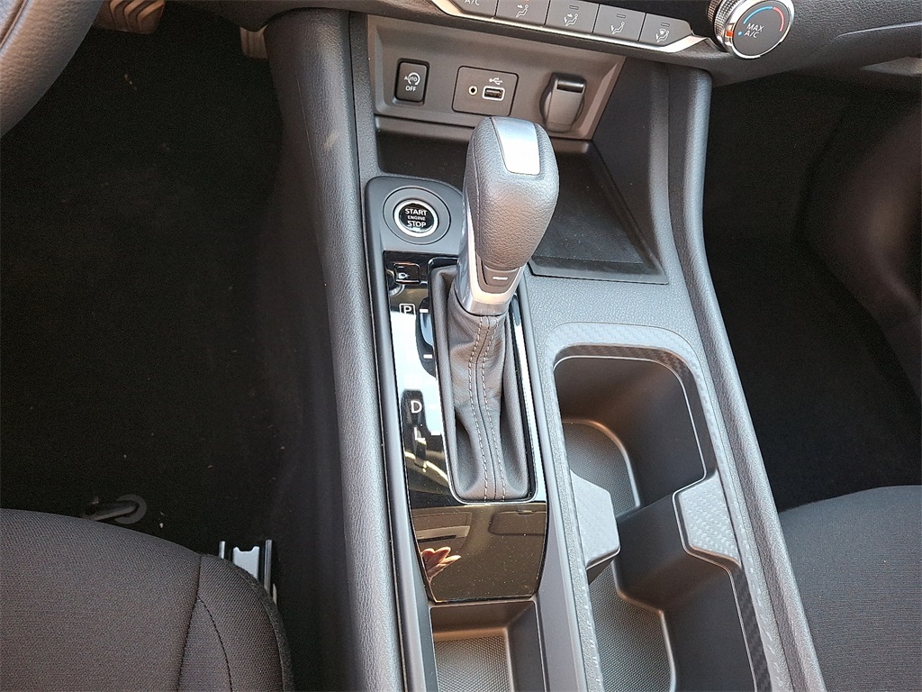 2025 Nissan Sentra S - Photo 10
