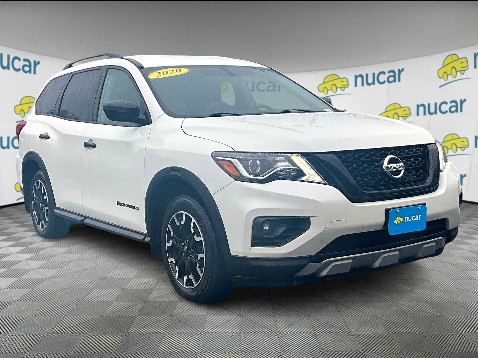 2020 Nissan Pathfinder SV