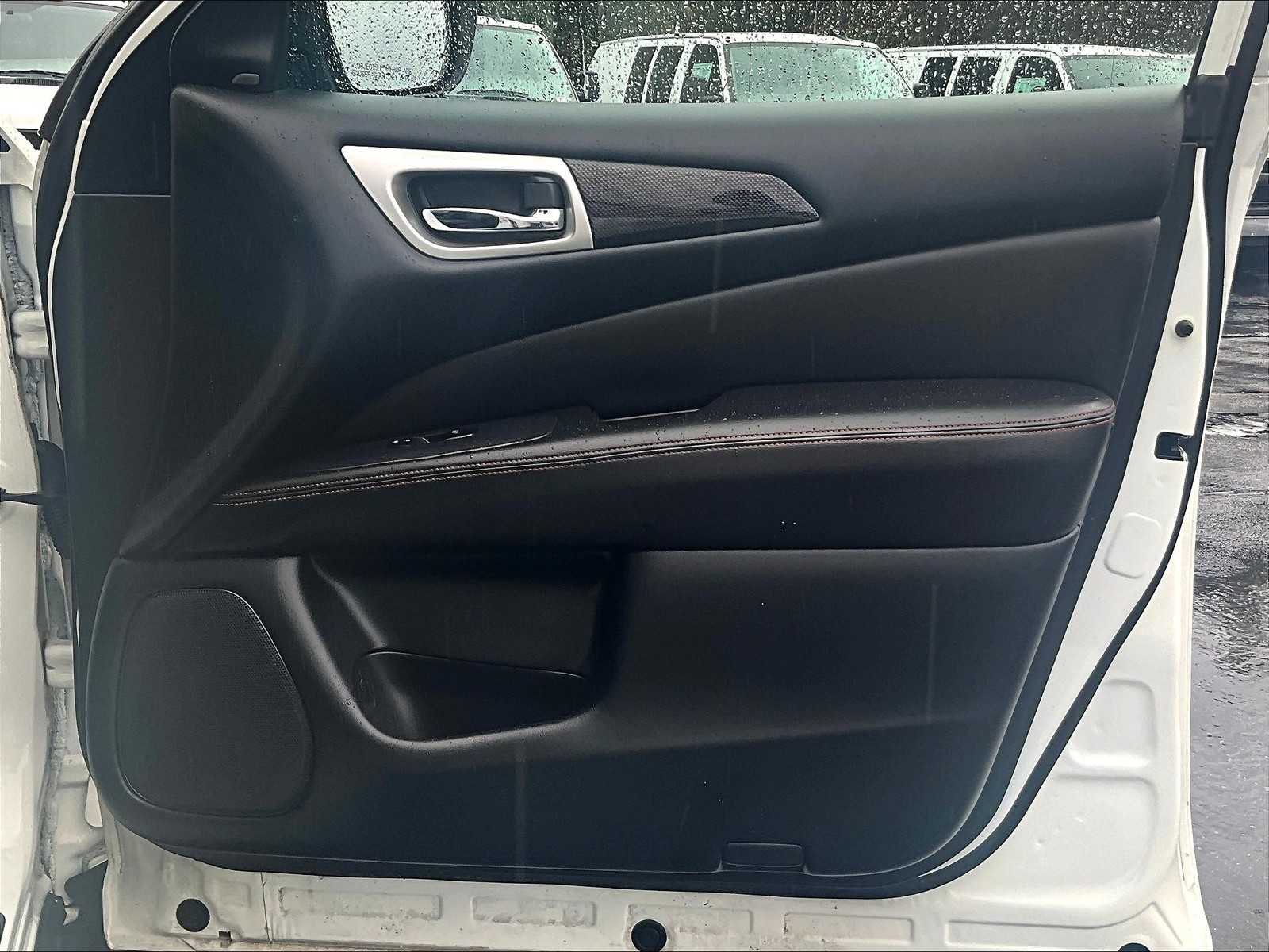 2020 Nissan Pathfinder SV - Photo 12