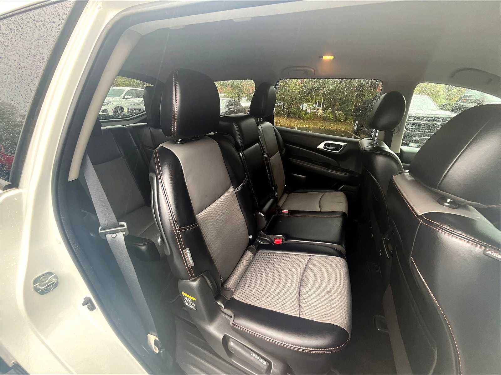2020 Nissan Pathfinder SV - Photo 15