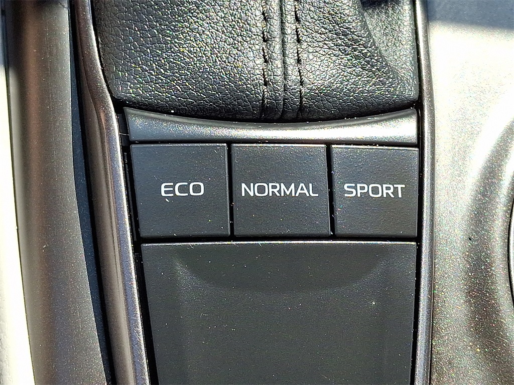 2022 Toyota Camry SE - Photo 23