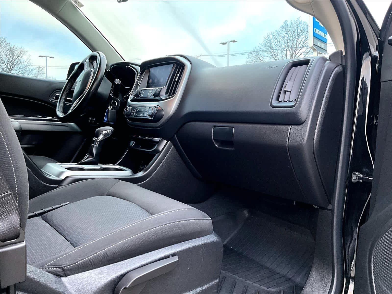 2022 Chevrolet Colorado 4WD LT - Photo 14