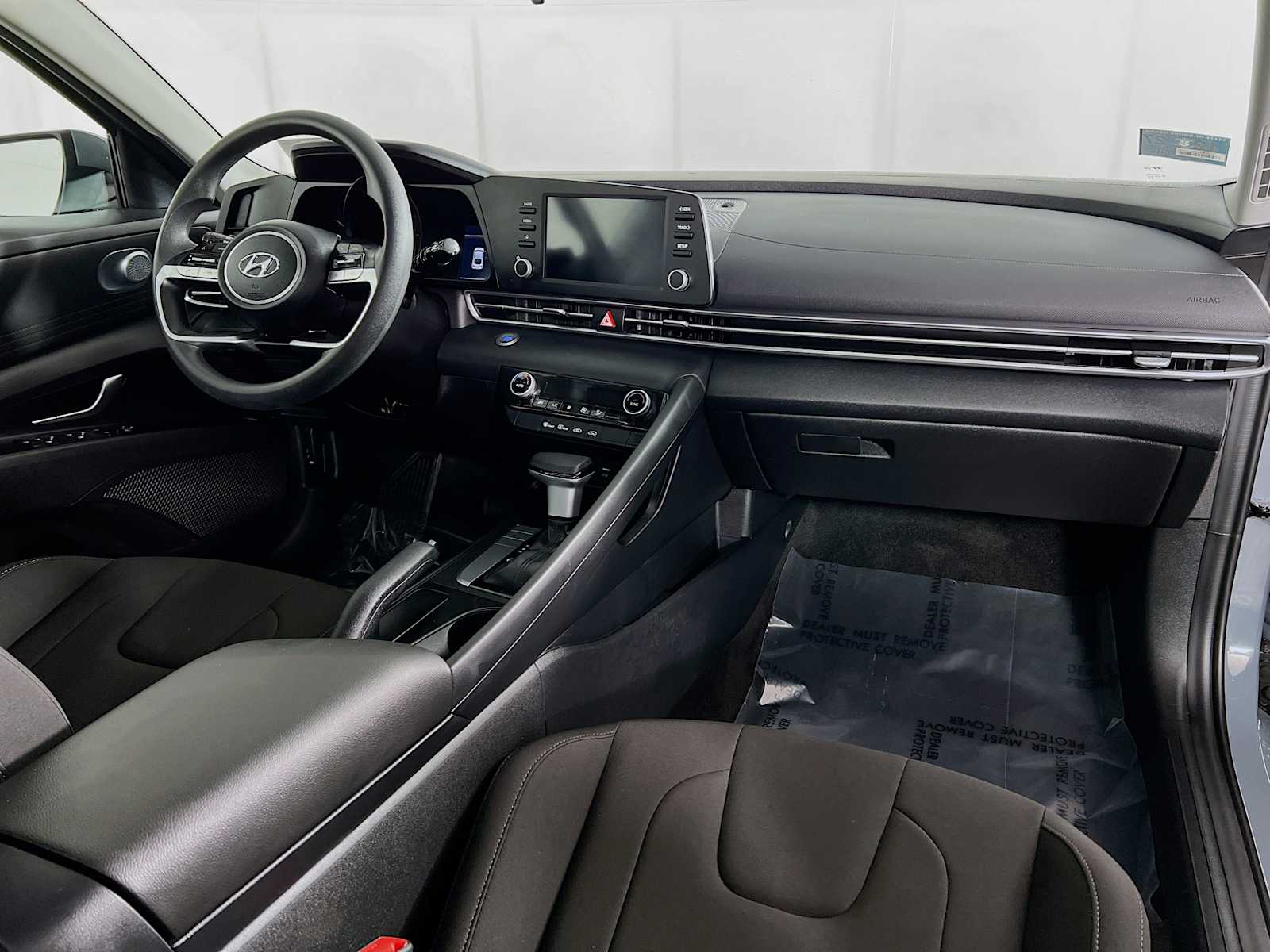 2023 Hyundai Elantra SEL - Photo 30