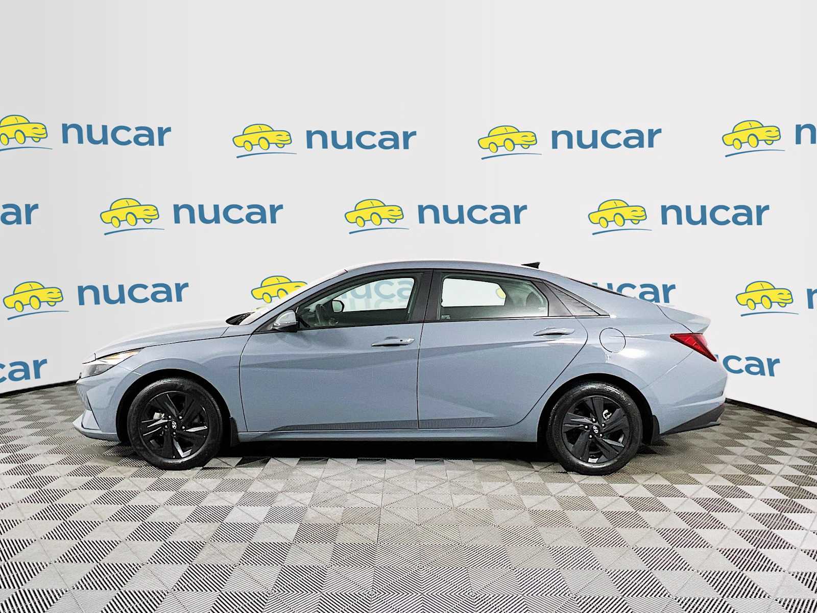 2023 Hyundai Elantra SEL - Photo 4