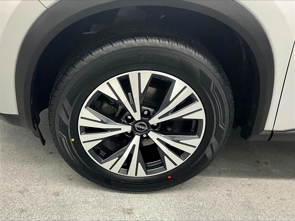 2023 Nissan Rogue SV - Photo 7