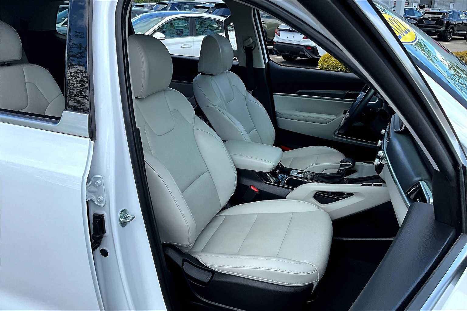 2022 Kia Telluride S - Photo 11