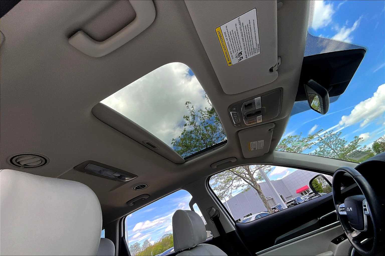 2022 Kia Telluride S - Photo 23