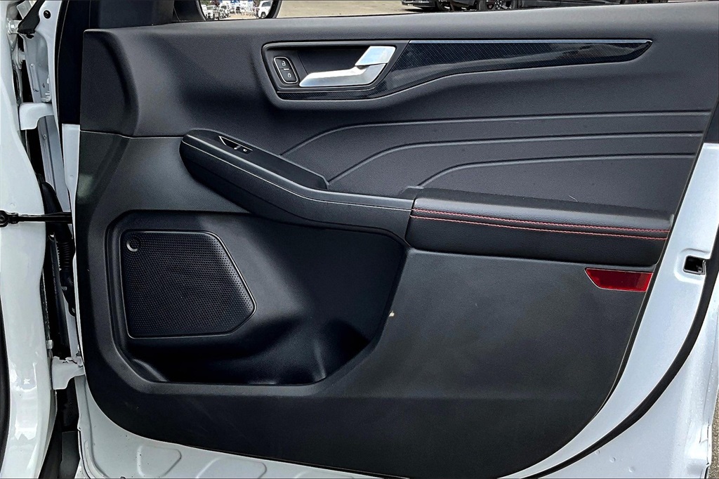 2023 Ford Escape ST-Line - Photo 12