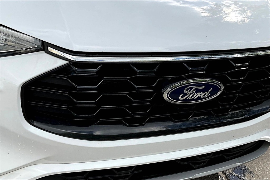 2023 Ford Escape ST-Line - Photo 30