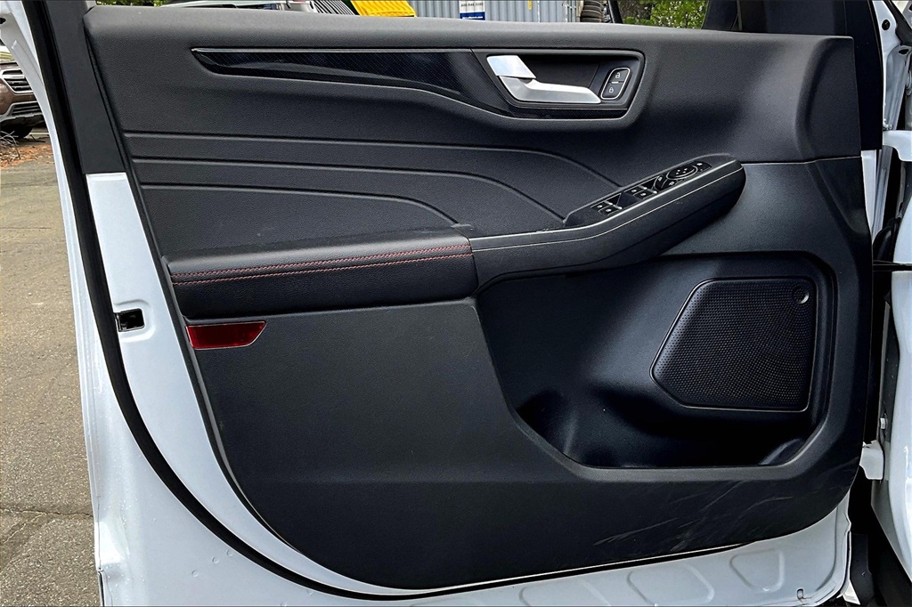2023 Ford Escape ST-Line - Photo 9