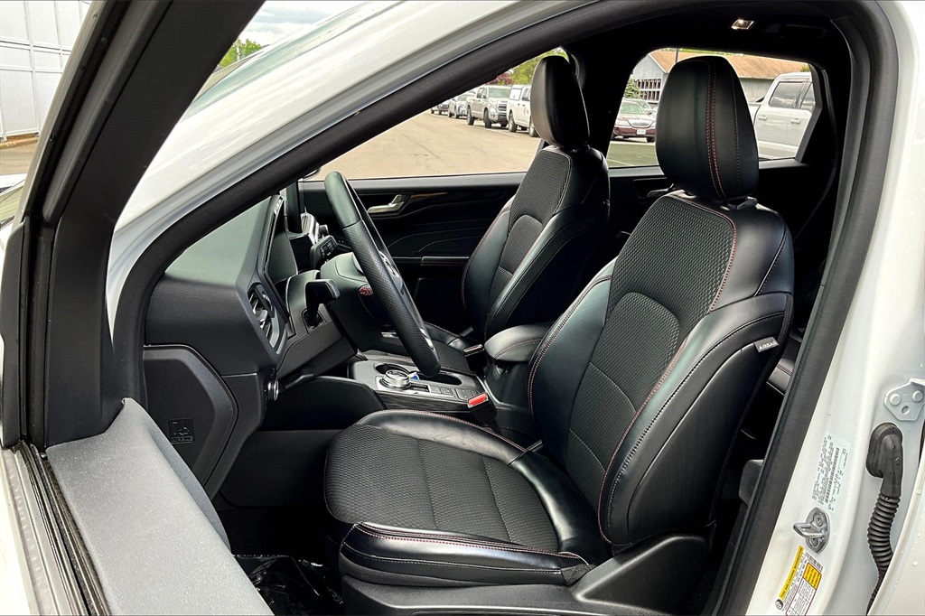 2023 Ford Escape ST-Line - Photo 10