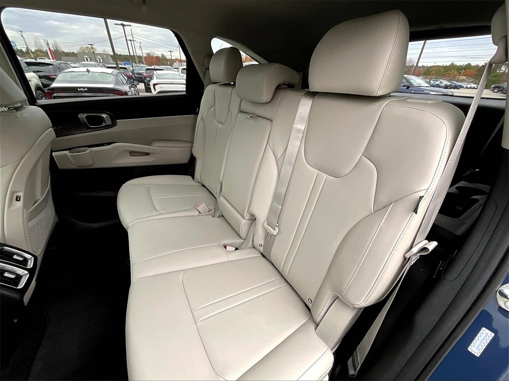 2026 Kia Sorento EX - Photo 15