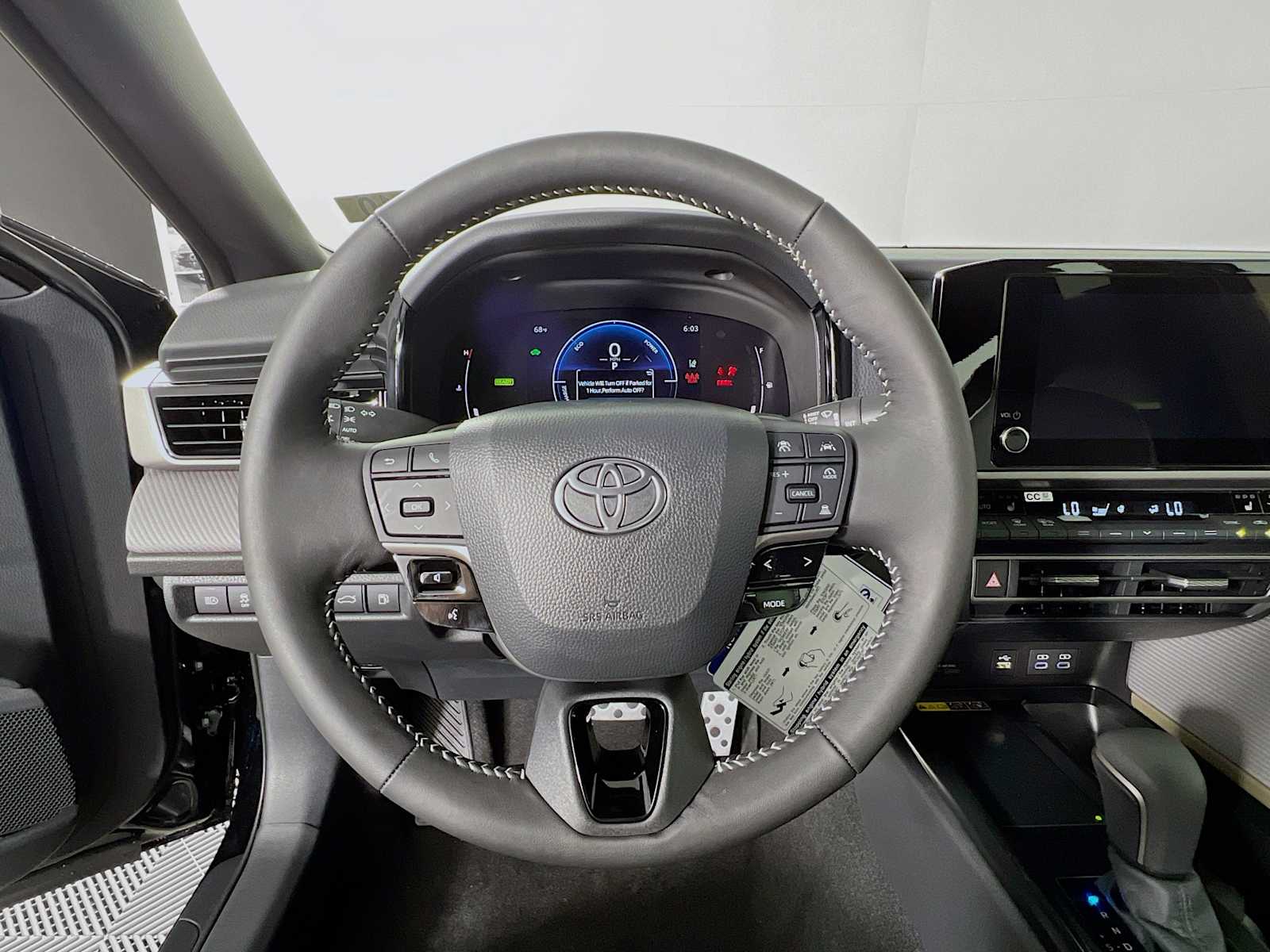 2026 Toyota Camry SE - Photo 7
