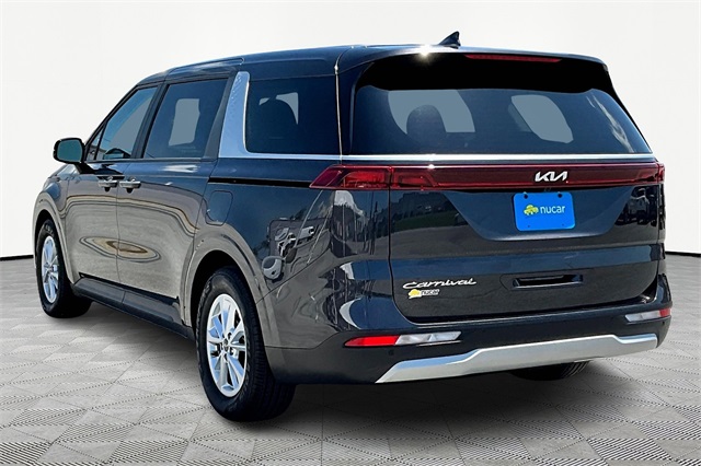 2022 Kia Carnival LXS - Photo 4