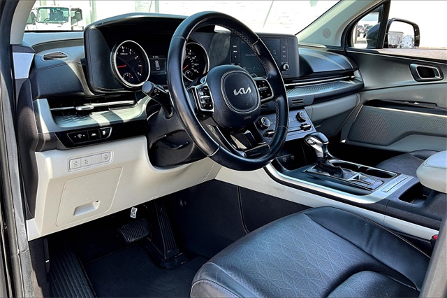 2022 Kia Carnival LXS - Photo 8