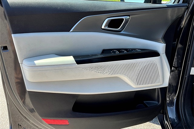 2022 Kia Carnival LXS - Photo 9