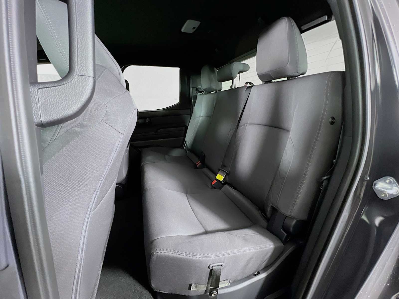 2025 Toyota Tacoma SR5 - Photo 13