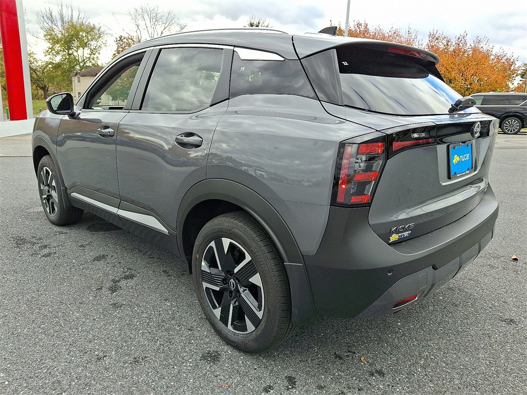 2026 Nissan Kicks SV - Photo 3