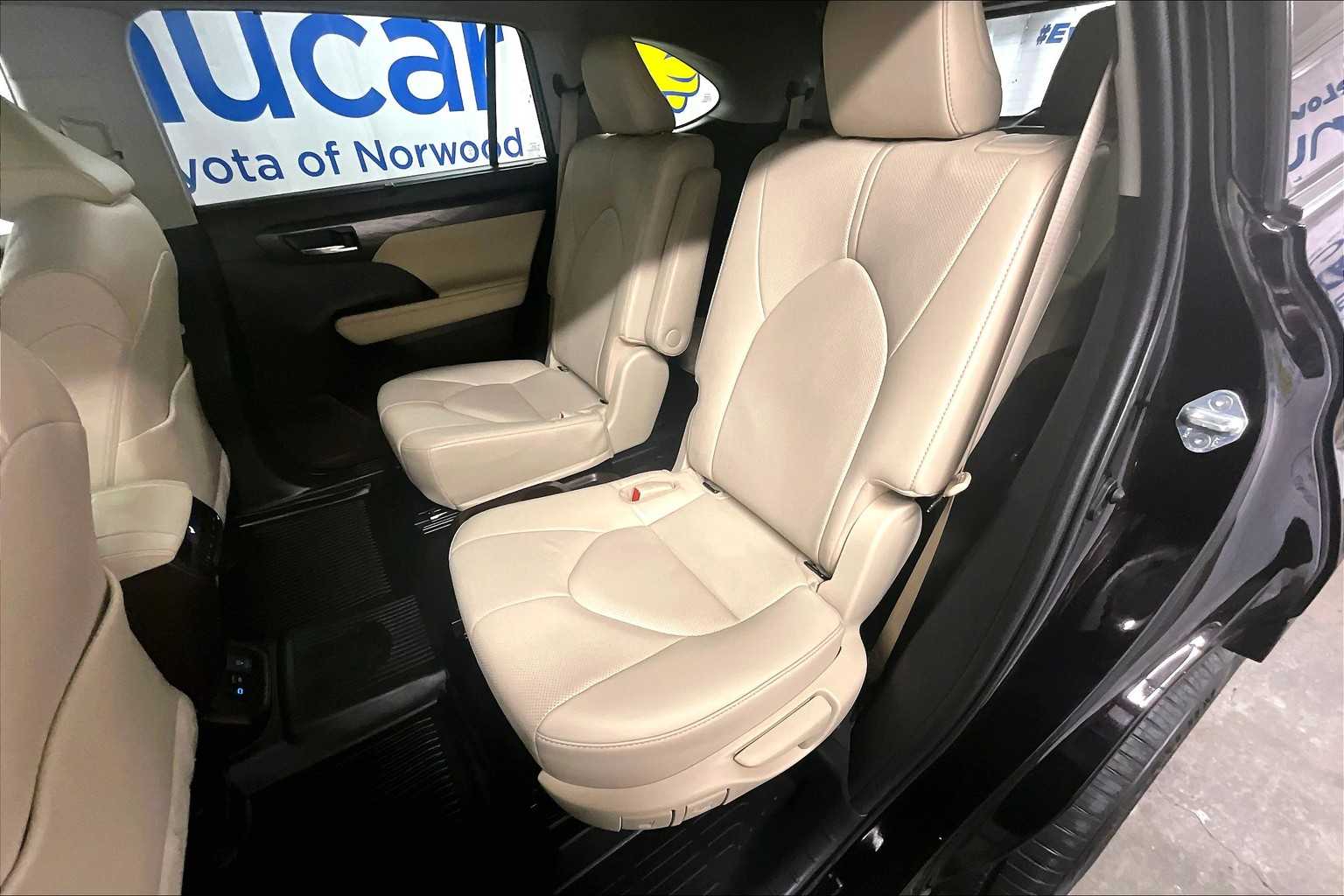2022 Toyota Highlander Limited - Photo 15