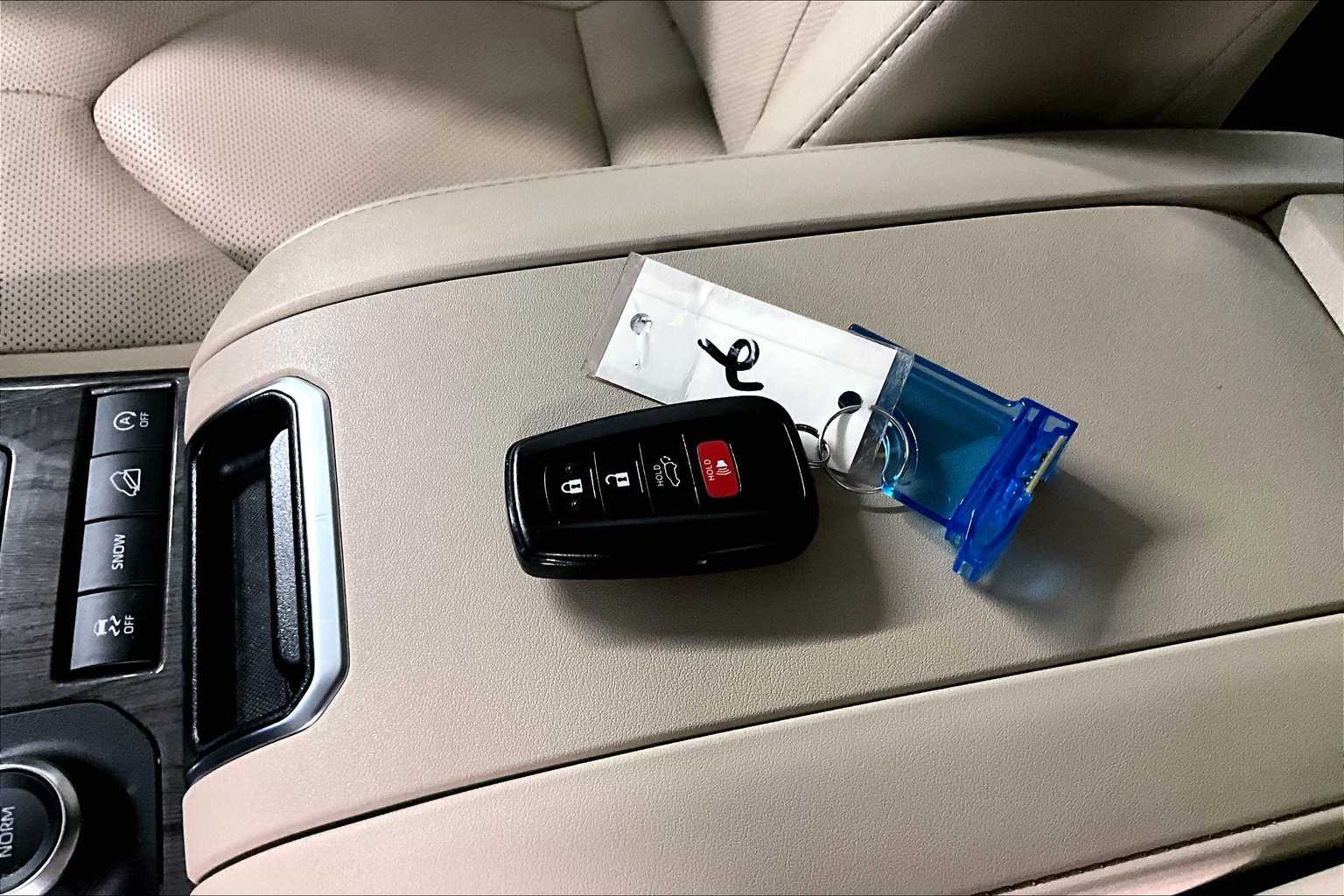 2022 Toyota Highlander Limited - Photo 32