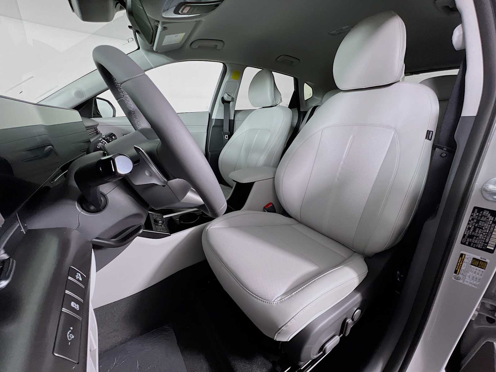 2026 Hyundai Kona SEL Premium - Photo 12