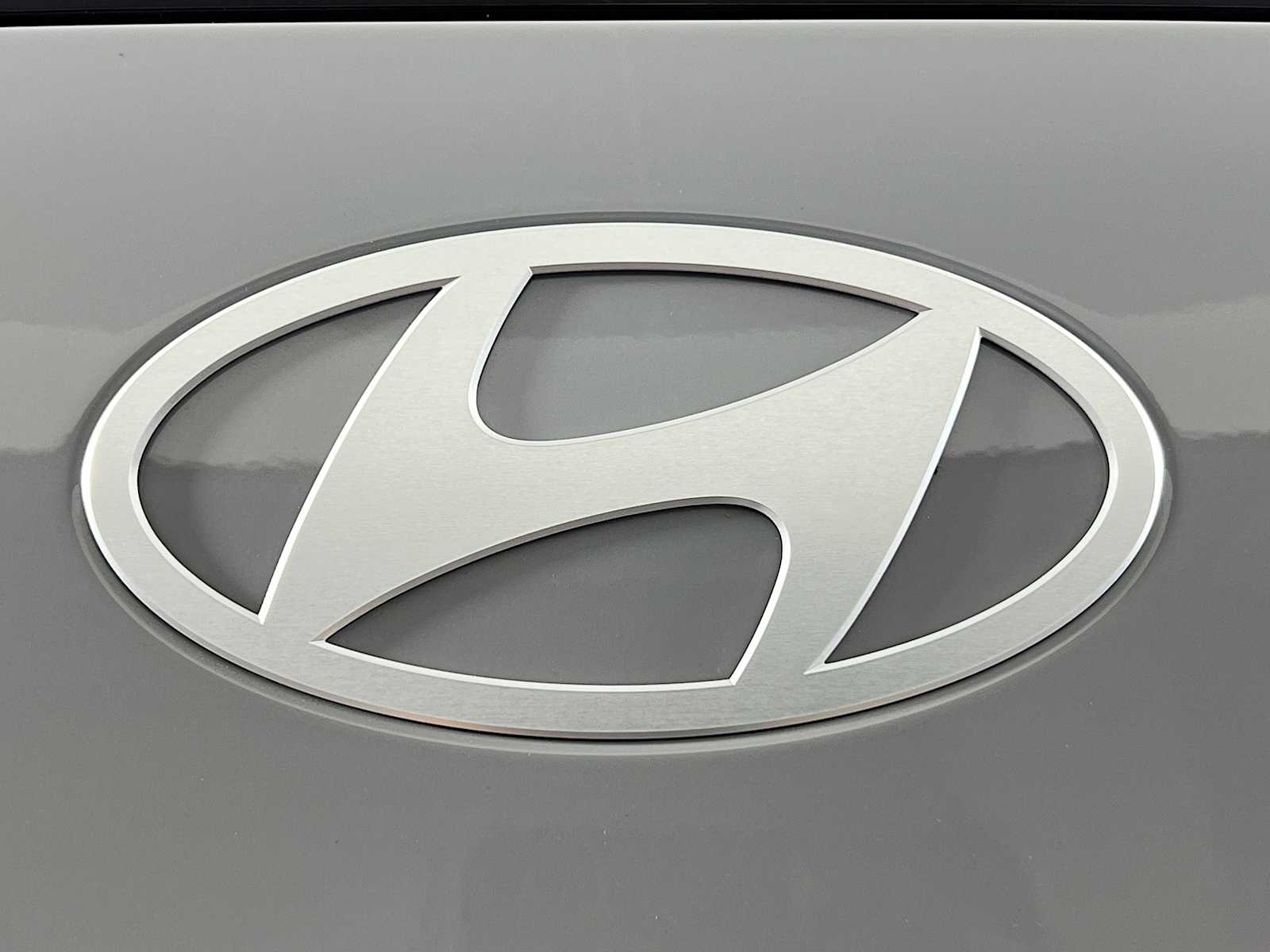 2026 Hyundai Kona SEL Premium - Photo 18