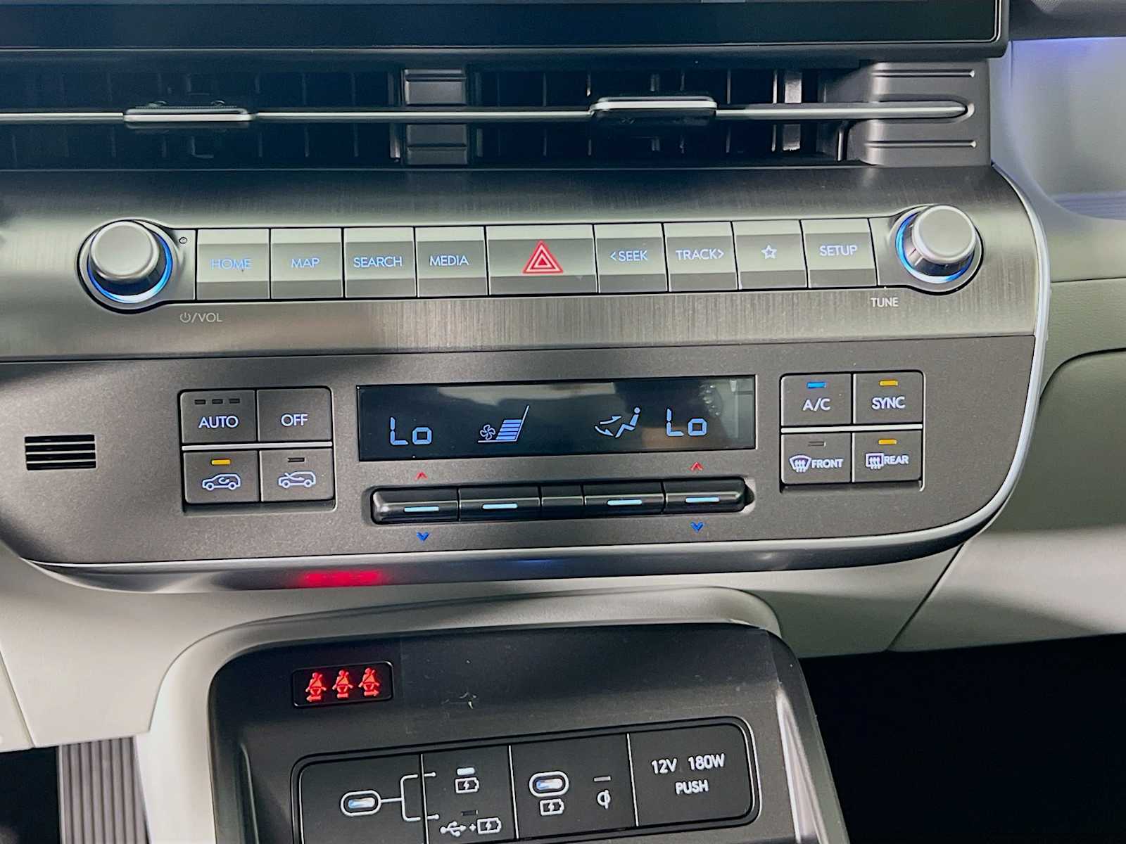 2026 Hyundai Kona SEL Premium - Photo 10