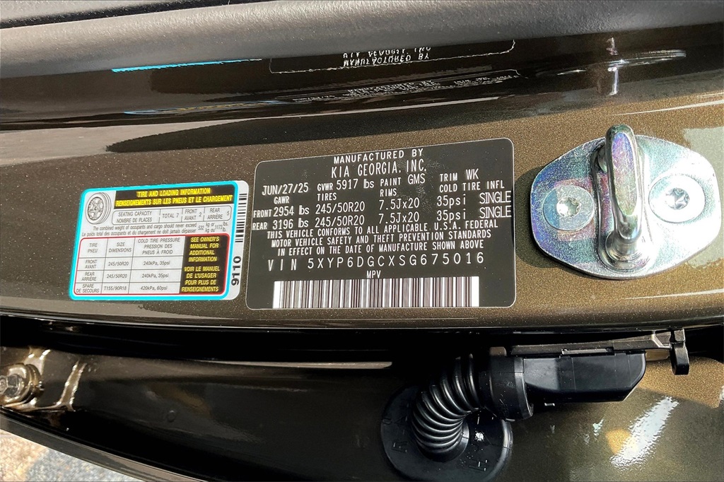 2025 Kia Telluride S - Photo 16