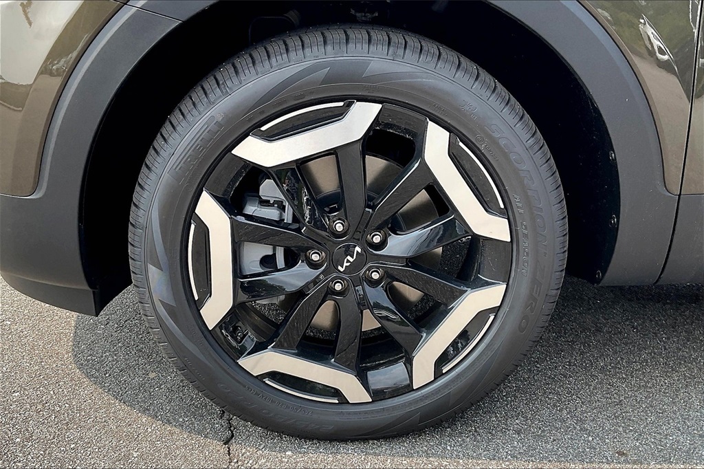 2025 Kia Telluride S - Photo 8
