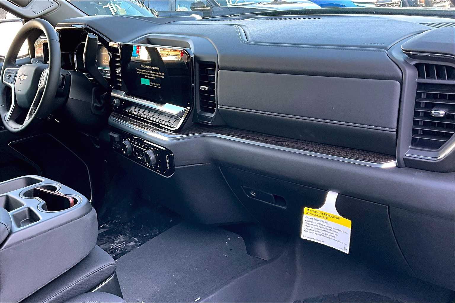 2025 Chevrolet Silverado 1500 LT - Photo 10