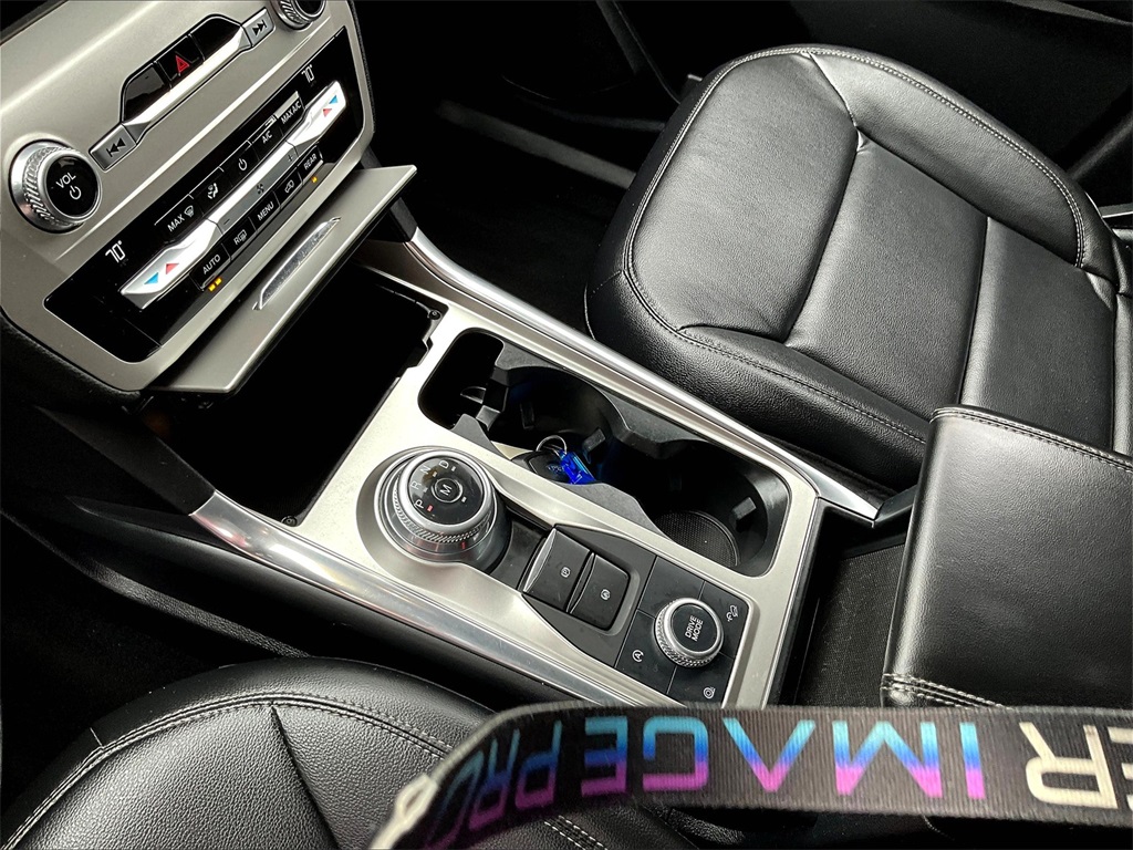 2020 Ford Explorer XLT - Photo 21