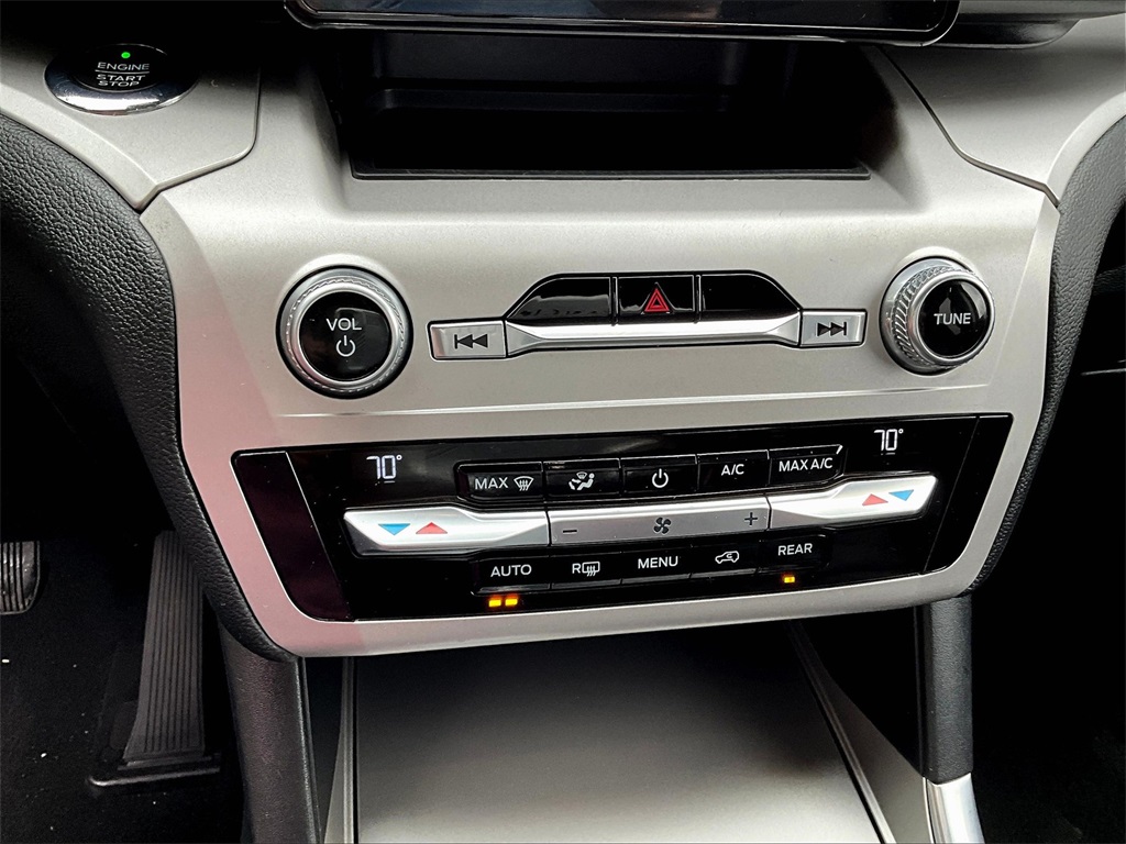 2020 Ford Explorer XLT - Photo 27