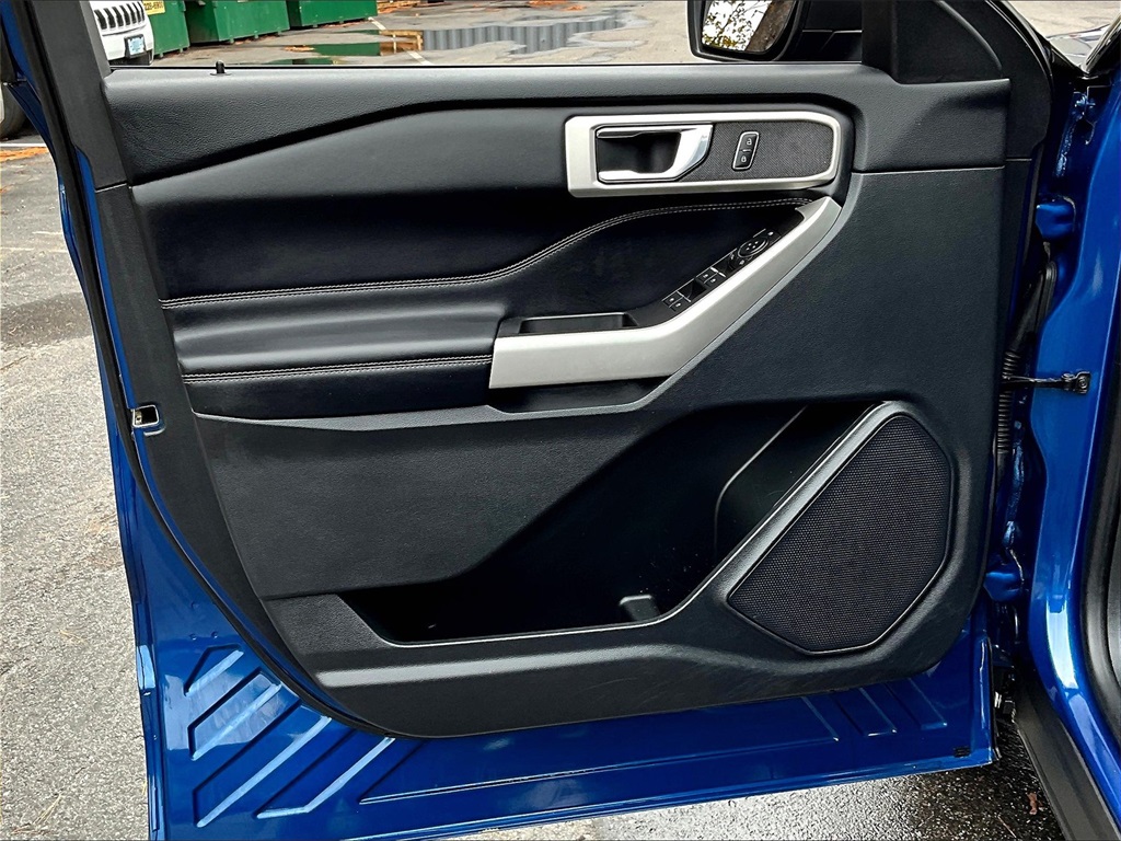 2020 Ford Explorer XLT - Photo 9