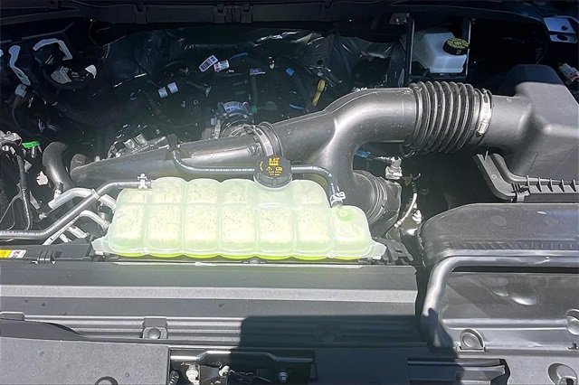 2025 Ford F-150 STX - Photo 12