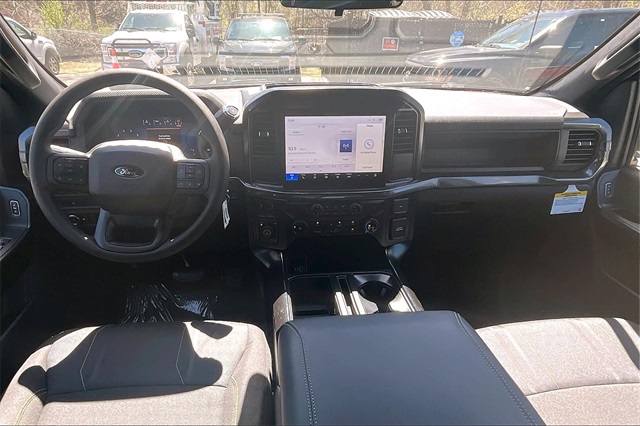 2025 Ford F-150 STX - Photo 6