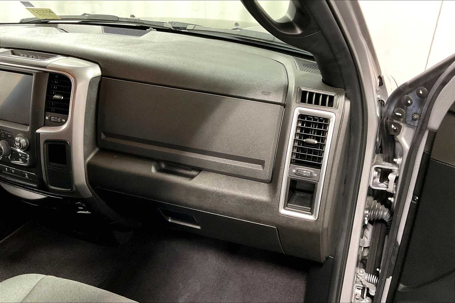 2022 Ram 1500 Classic Warlock - Photo 13