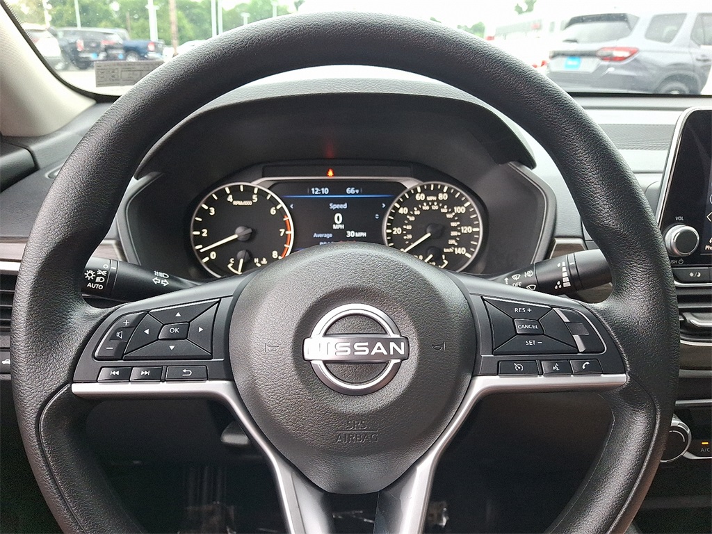 2025 Nissan Altima 2.5 SV - Photo 19