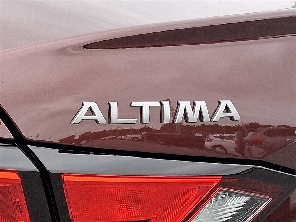 2025 Nissan Altima 2.5 SV - Photo 30