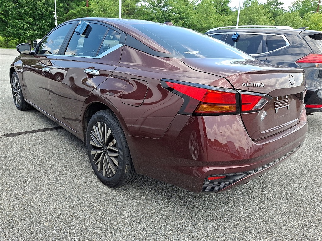 2025 Nissan Altima 2.5 SV - Photo 4