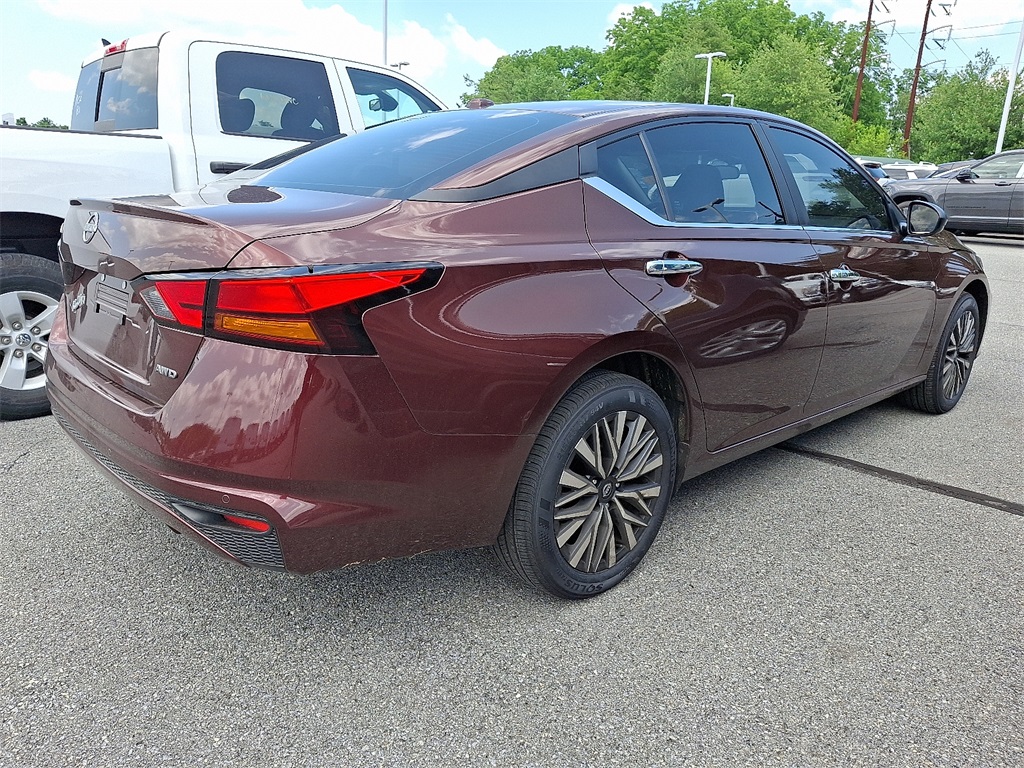 2025 Nissan Altima 2.5 SV - Photo 6