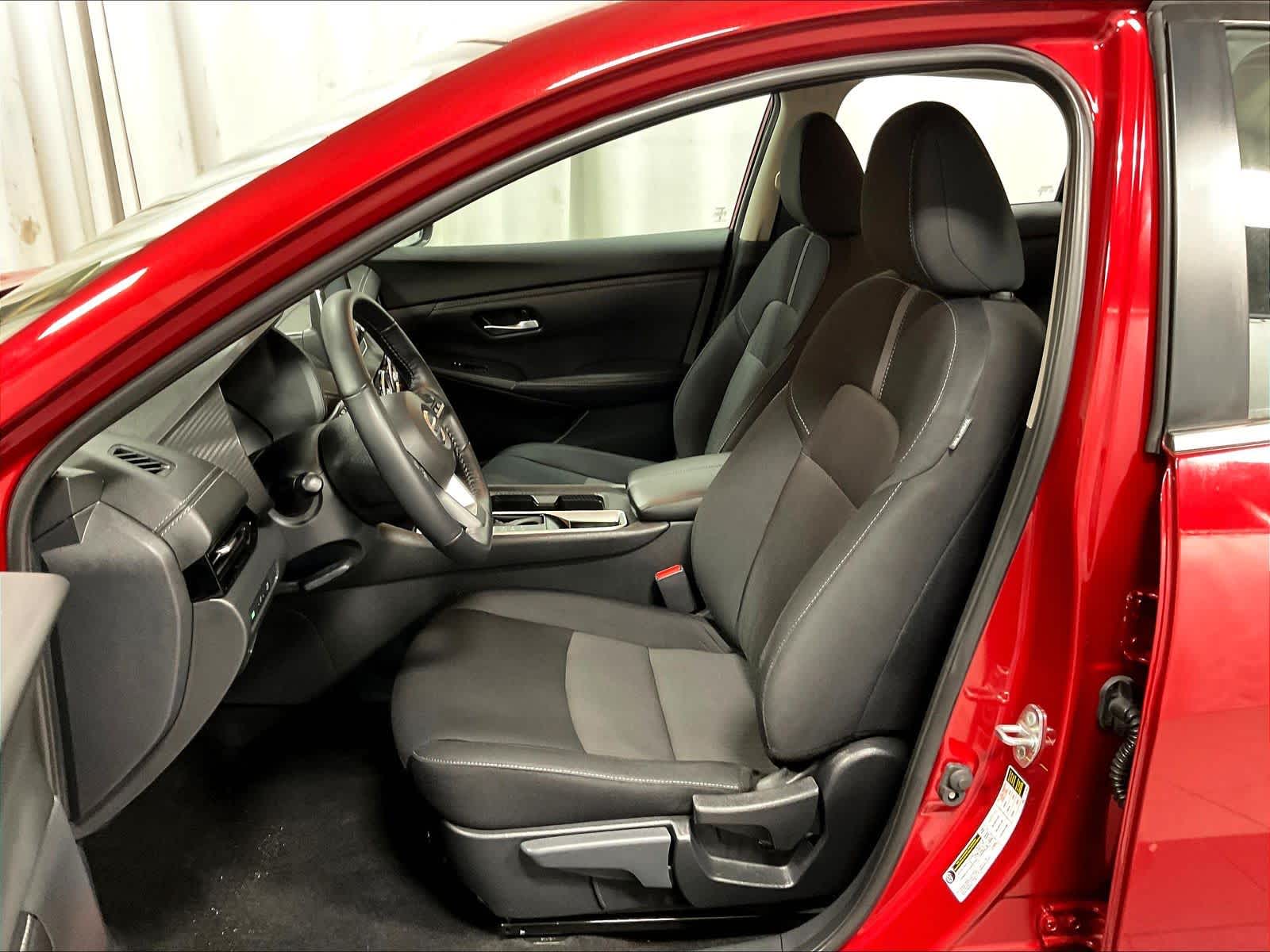 2022 Nissan Sentra SV - Photo 10