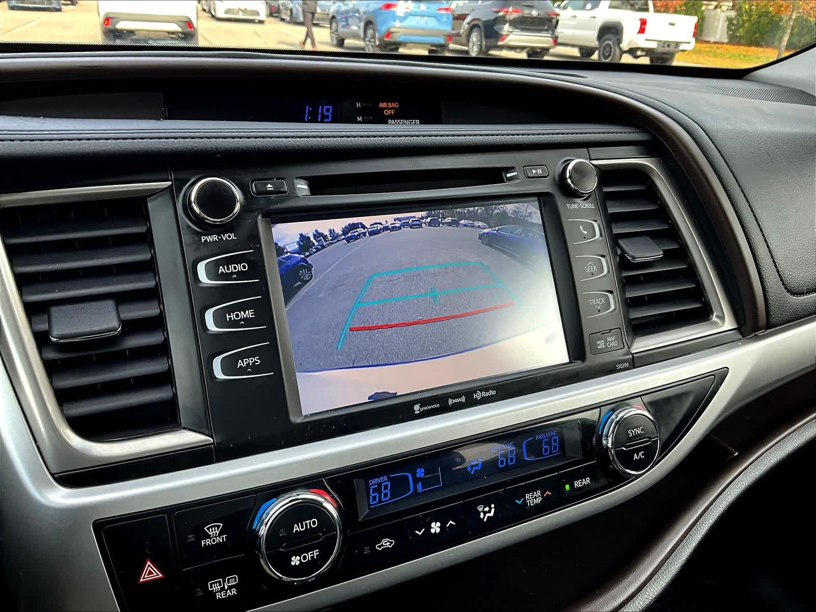 2019 Toyota Highlander XLE - Photo 20