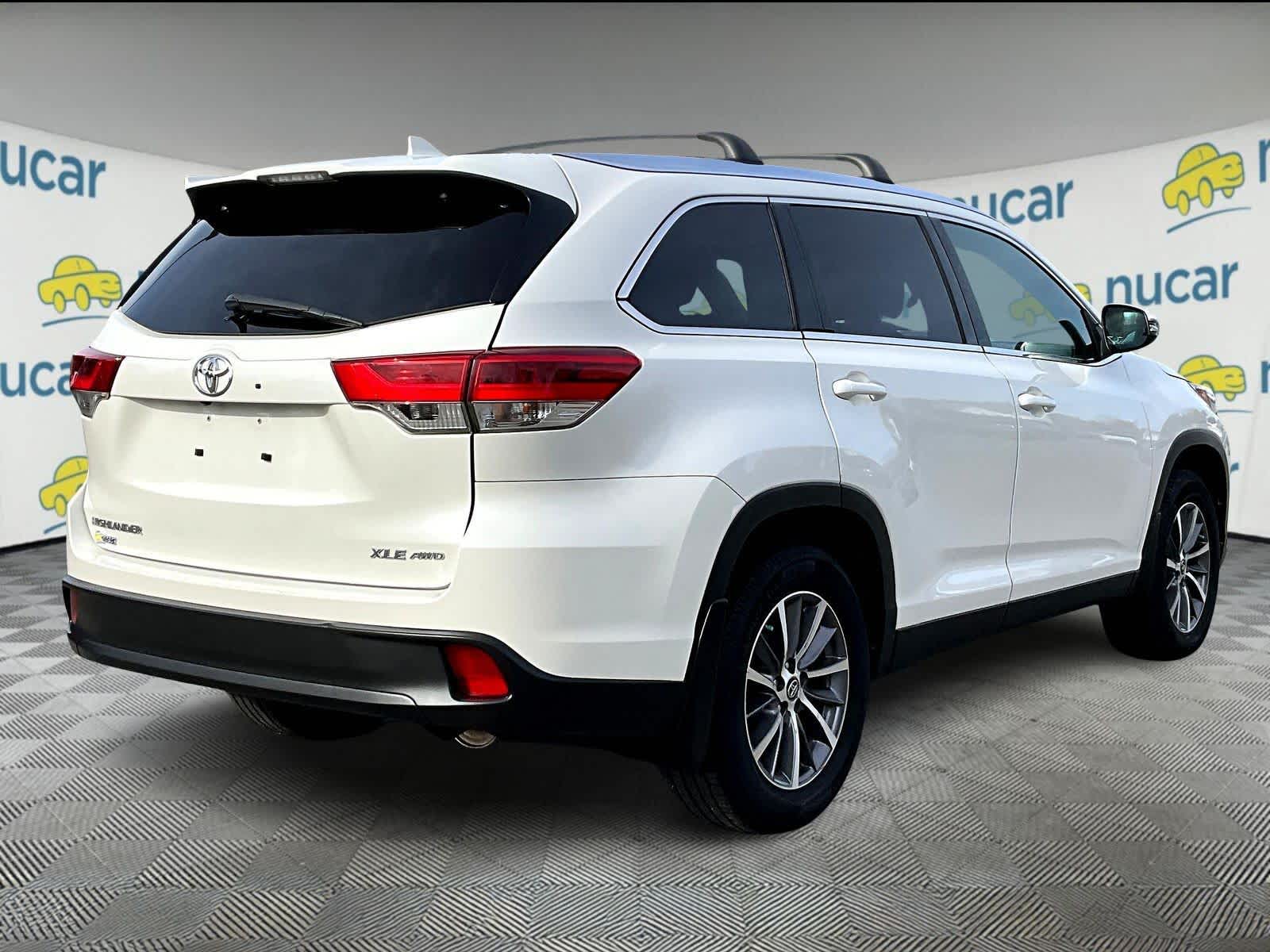 2019 Toyota Highlander XLE - Photo 6