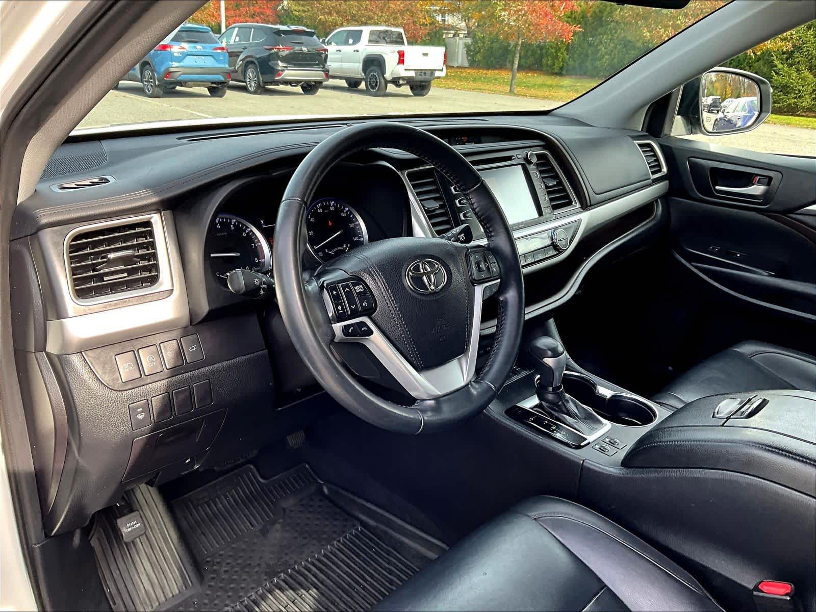 2019 Toyota Highlander XLE - Photo 8